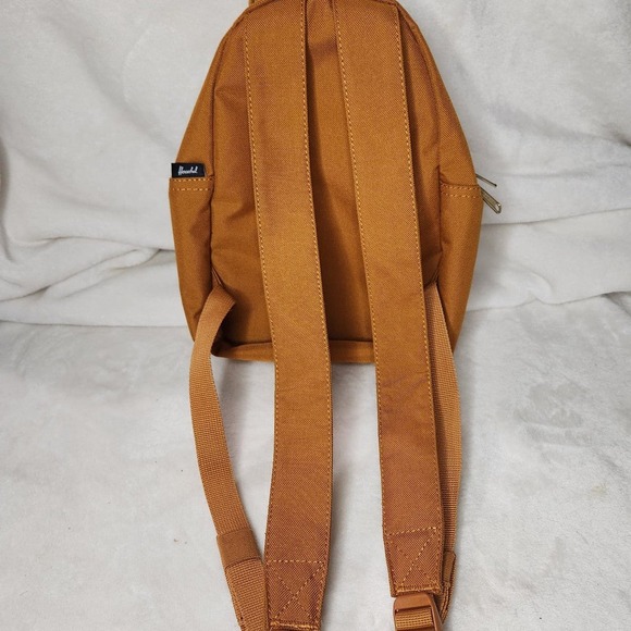herschel mini backpack - Picture 3 of 5